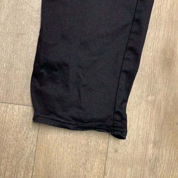 Old Navy Women's Skinny Jeans - Black - Picture 4 of 8
